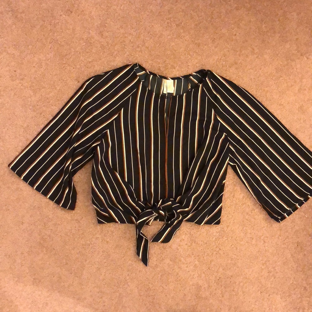 Tie front top